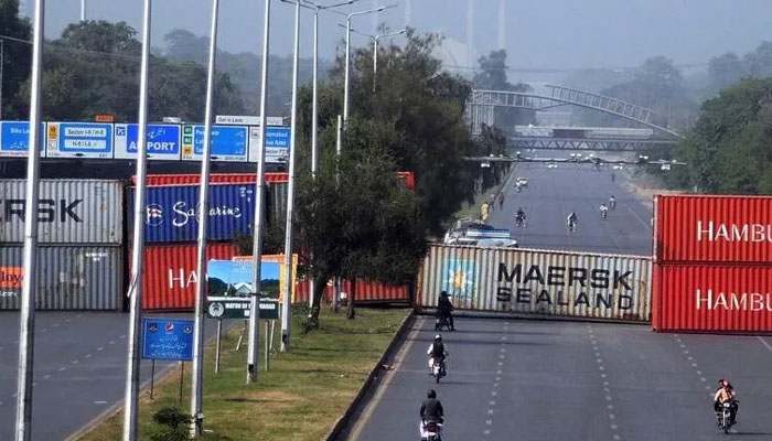 اسلام آباد میں پی ٹی آئی کے لانگ مارچ کے پیش نظر ریڈ زون، توسیع شدہ ریڈ زون سیل کرنے کا فیصلہ
